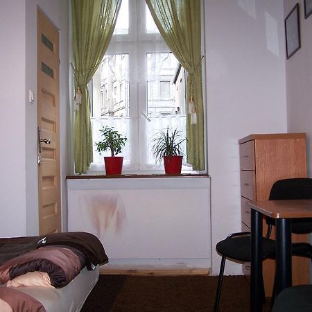 Film Hostel Poznań Esterno foto