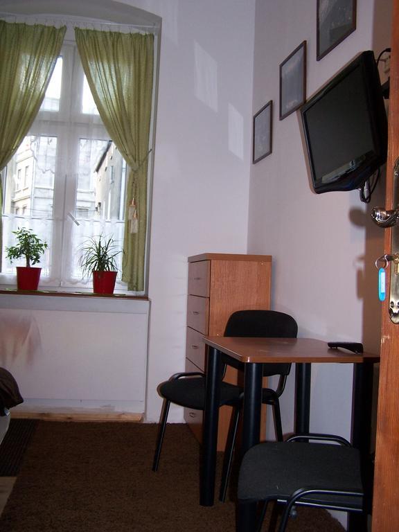 Film Hostel Poznań Esterno foto
