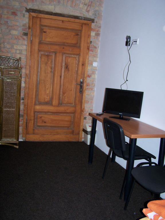 Film Hostel Poznań Esterno foto