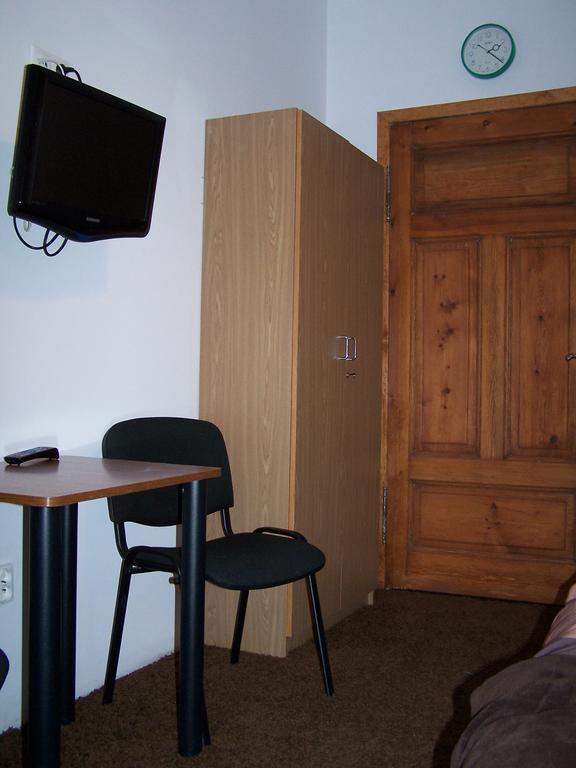 Film Hostel Poznań Esterno foto