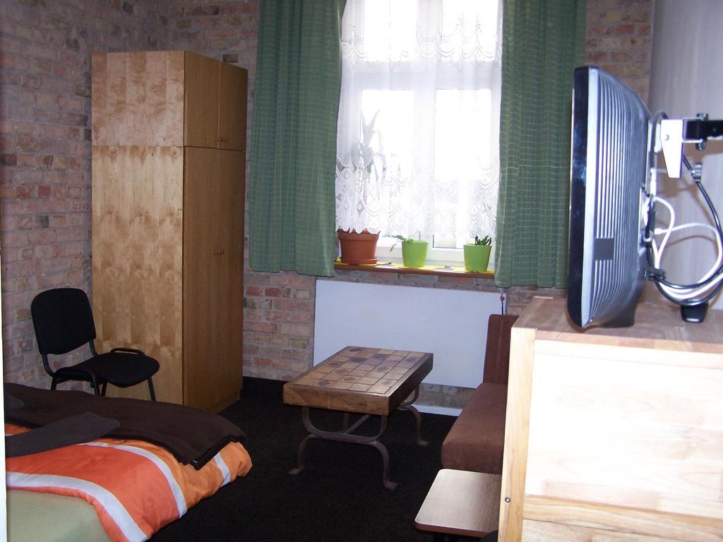 Film Hostel Poznań Esterno foto