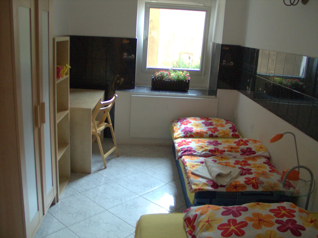 Film Hostel Poznań Esterno foto